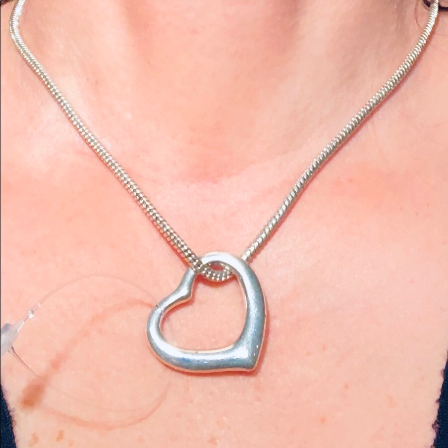 Silver Tone Necklace And Heart